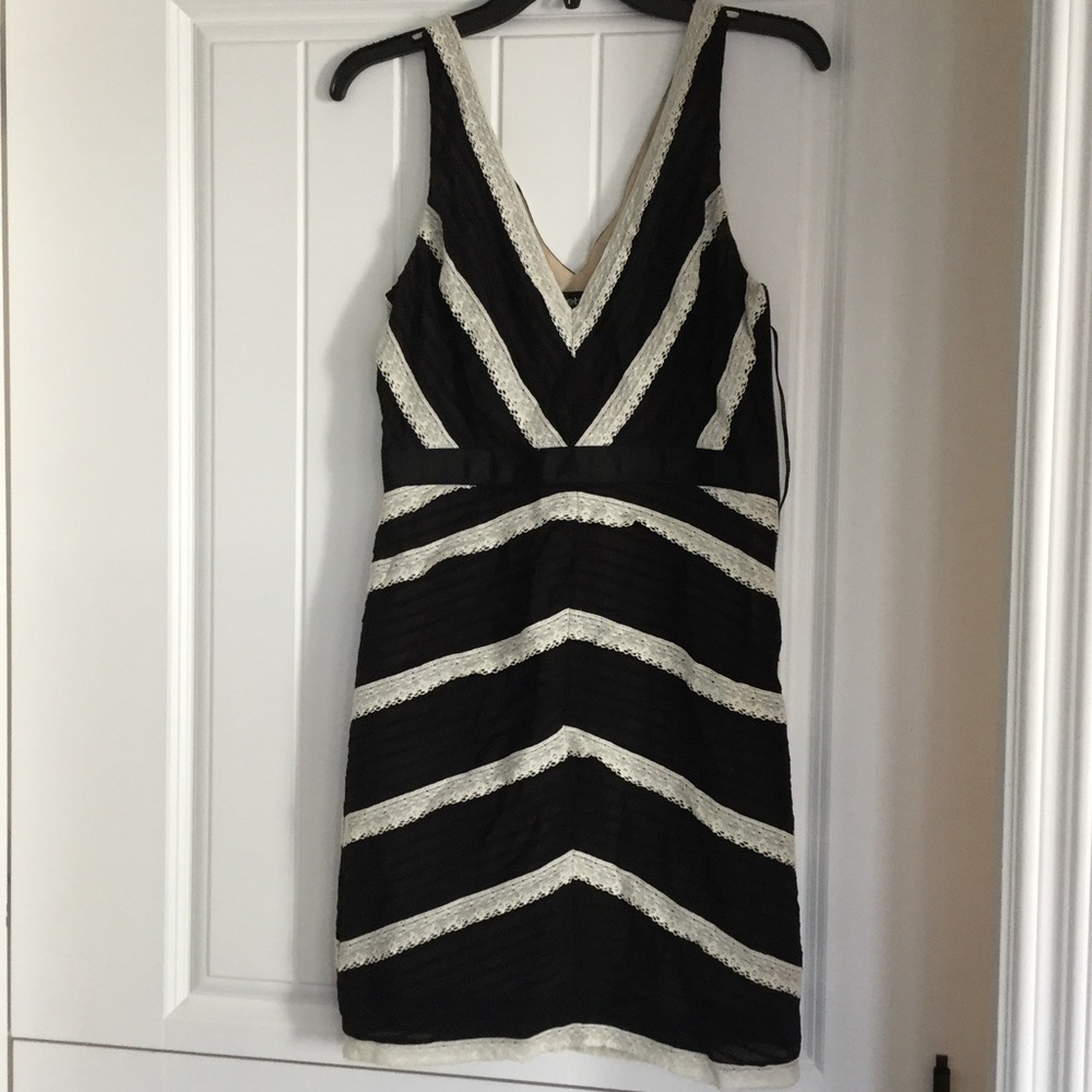 Bebe black and white dress with lace detail