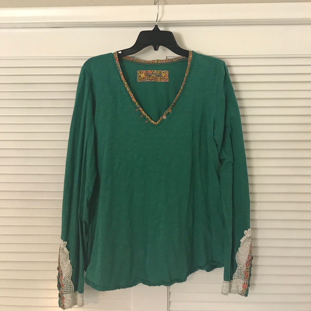 Anthropologie long sleeve t-shirt