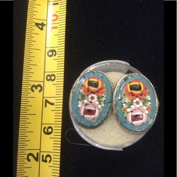 Micro-Mosaic Screw Earring - Picture 4 of 4