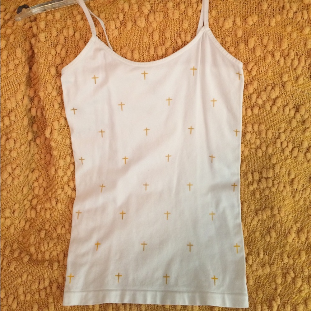 Medium Bongo tank top with cross design.