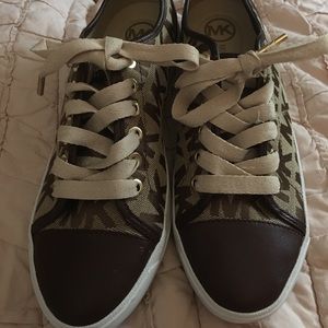 Michael Kors tennis shoe