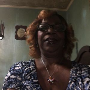 Meet your Posher, Beverly