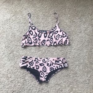 Swim suit