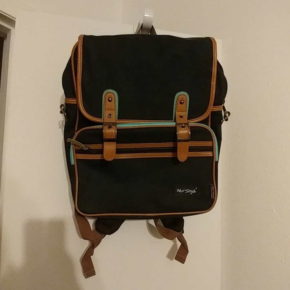 Vintage style laptop backpack
