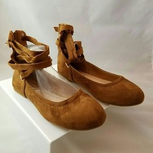 Women's Brown Flats