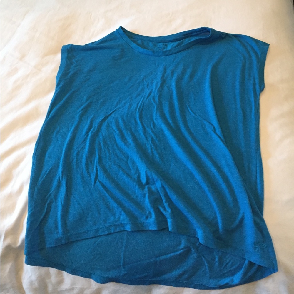 Workout top! Teal color.