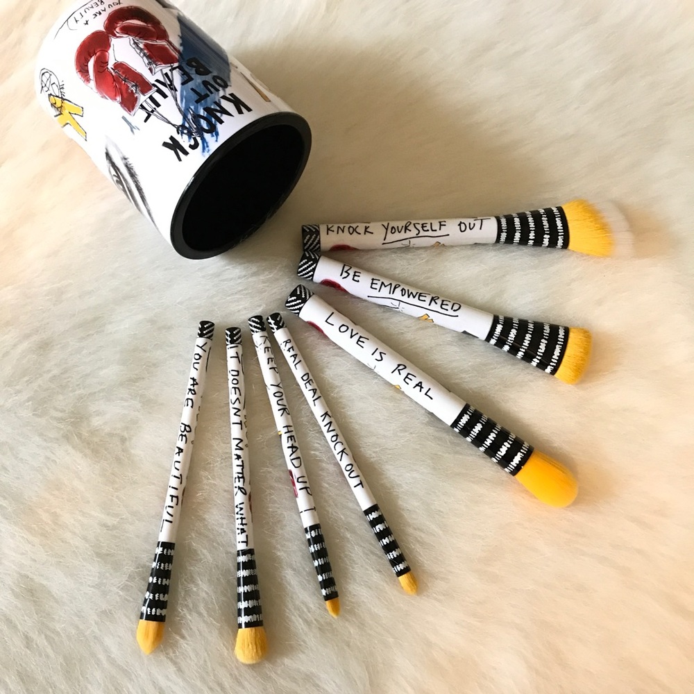 NWOT Sonia Kashuk set