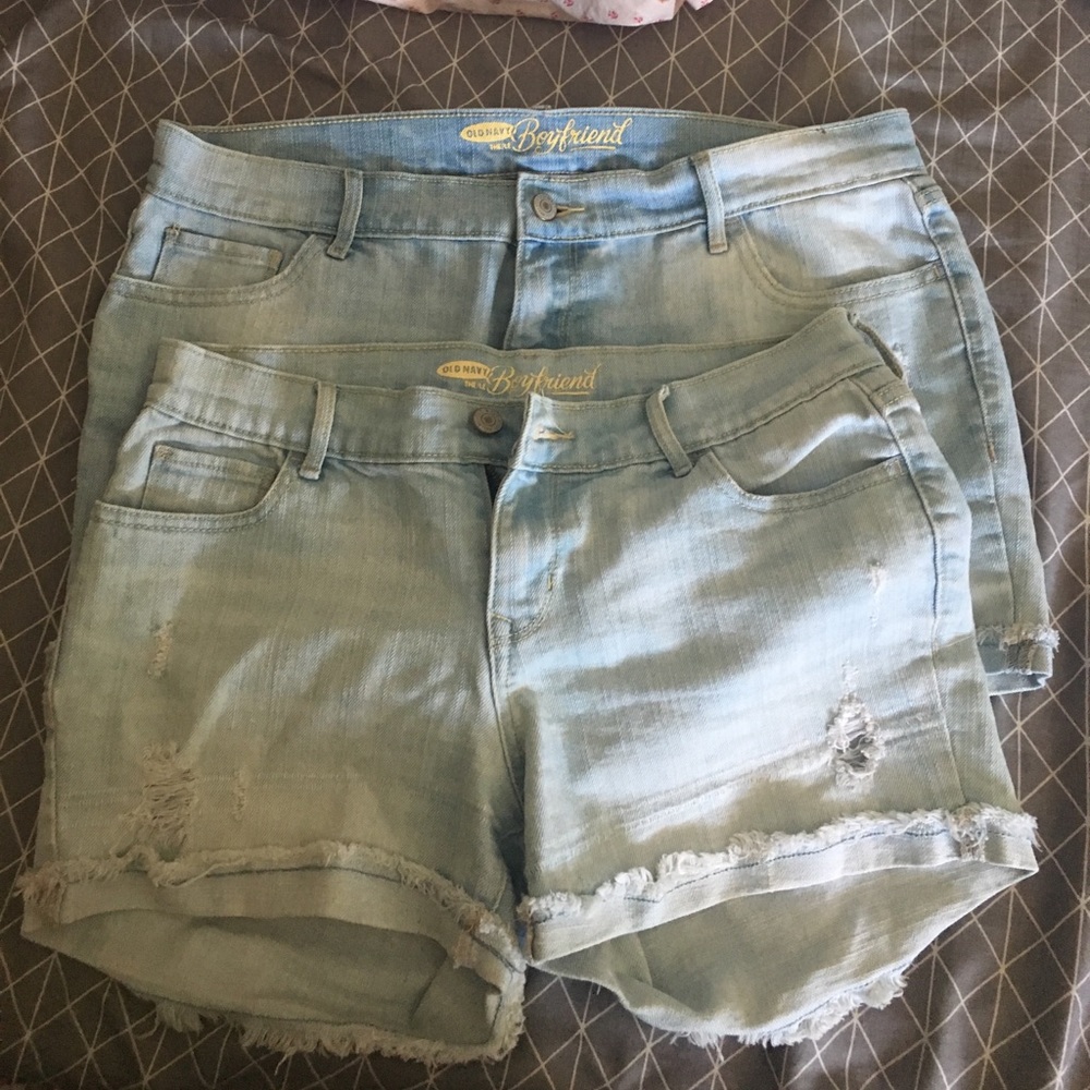 Old Navy boyfriend light wash distressed shorts