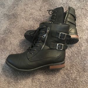 New black combat boots