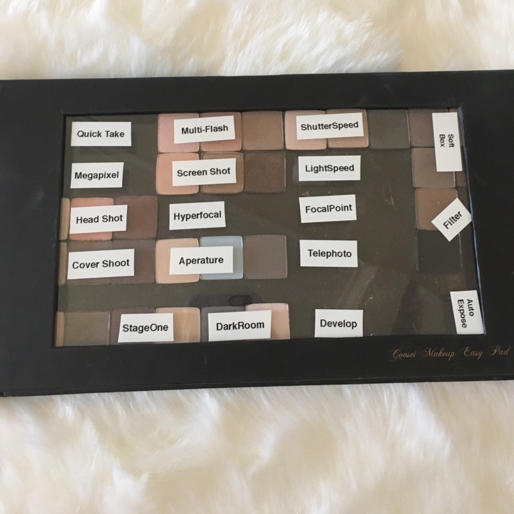 Depotted smashbox mega photo op palette.
