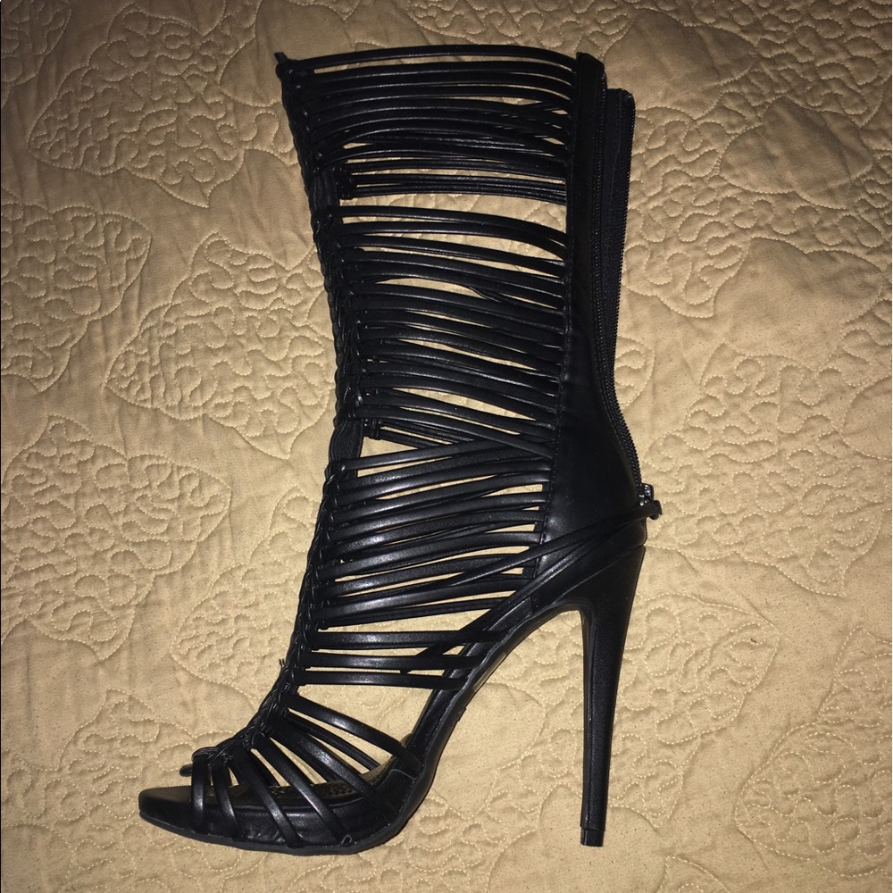 Black gladiator boot
