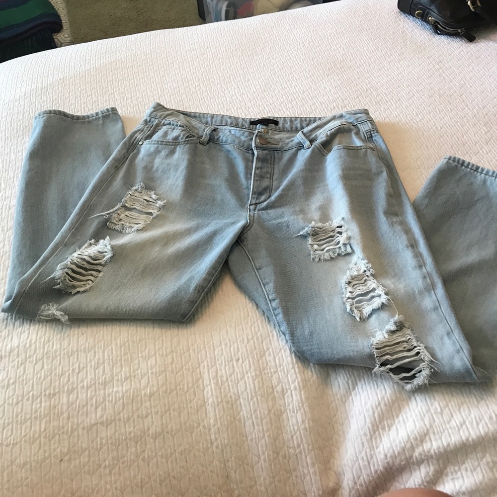 Fire Los Angeles Distressed jeans size 30