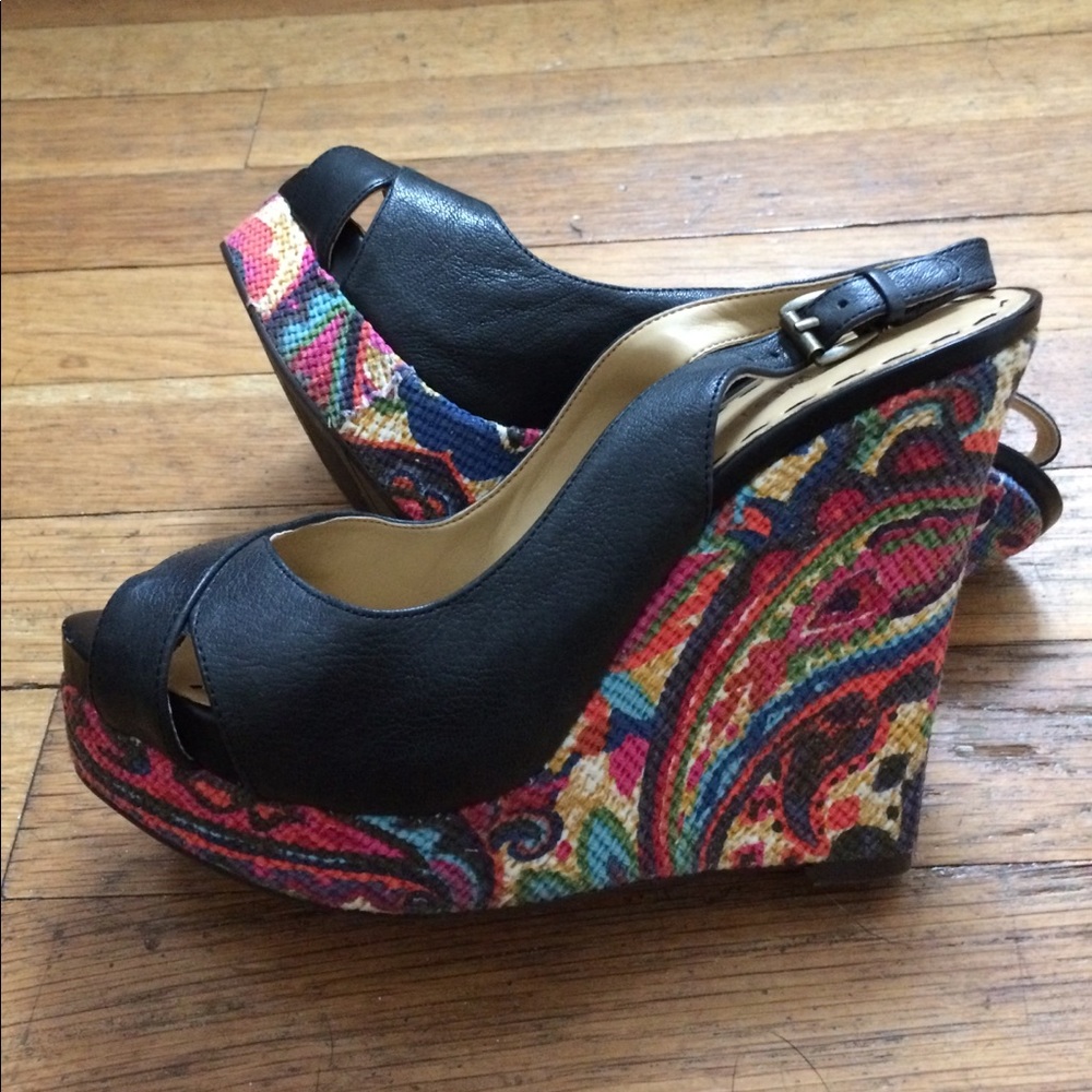 Nine West Patterned Wedge Sandals