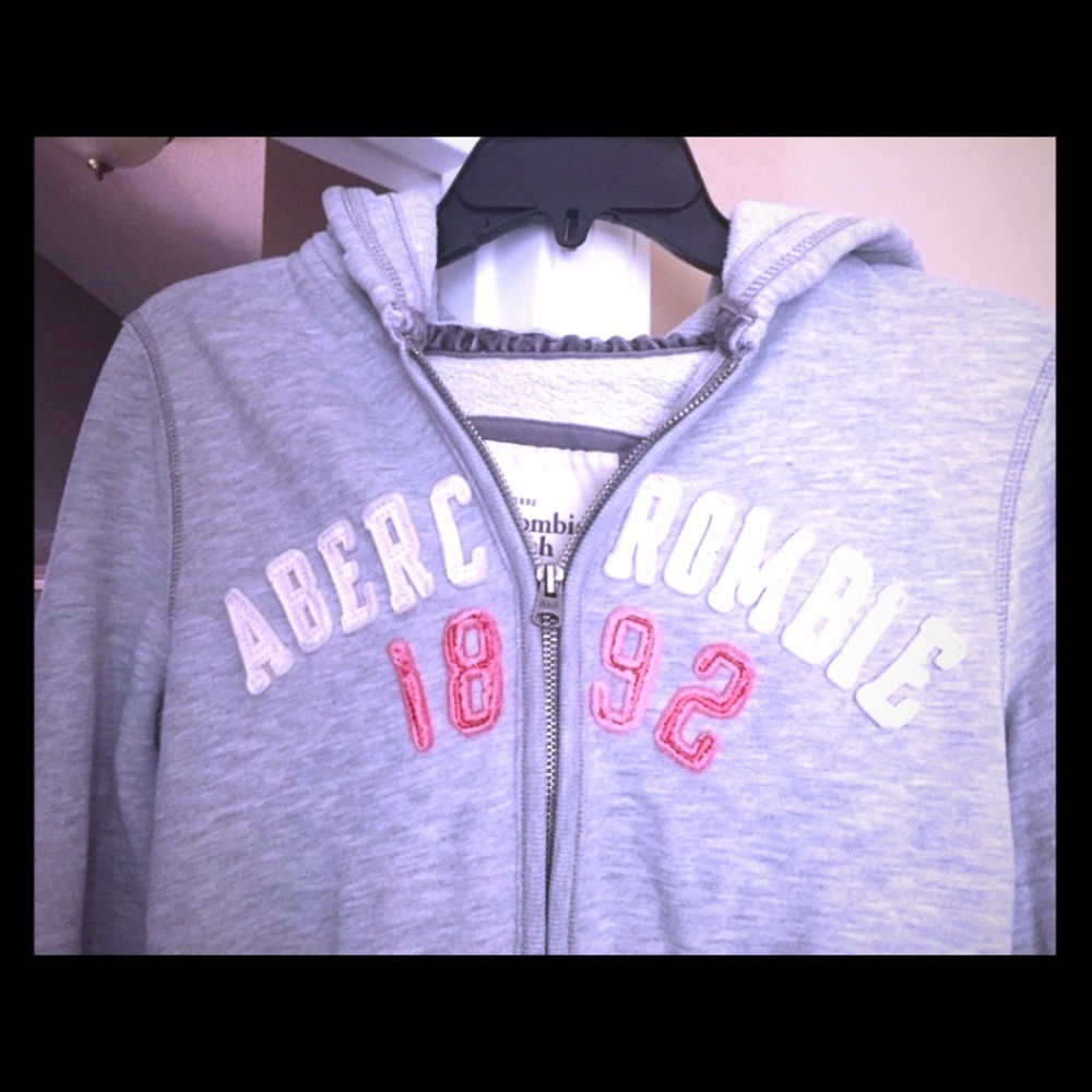 Gray Abercrombie & fitch zip up jacket with hood