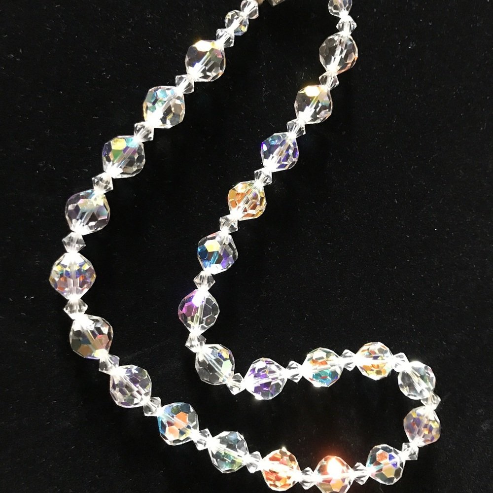 Australian crystal choker