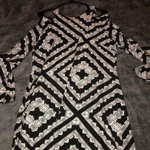 Cold-shoulder pattern dress