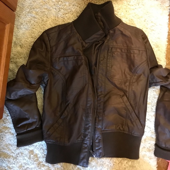 Jackets & Blazers - Jacket