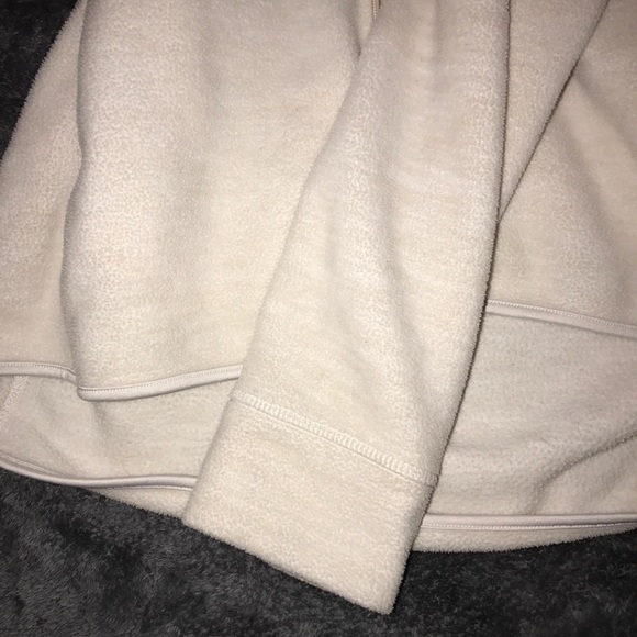 Fleece jacket - Picture 2 of 3