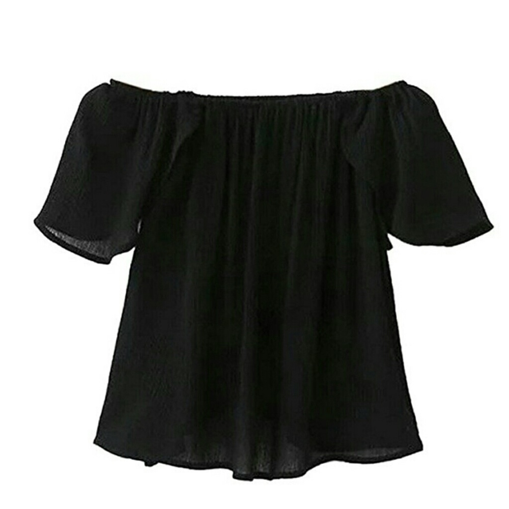 TODAY ONLY 🎉NWT Off Shoulder Ruffle Sleeve Blouse