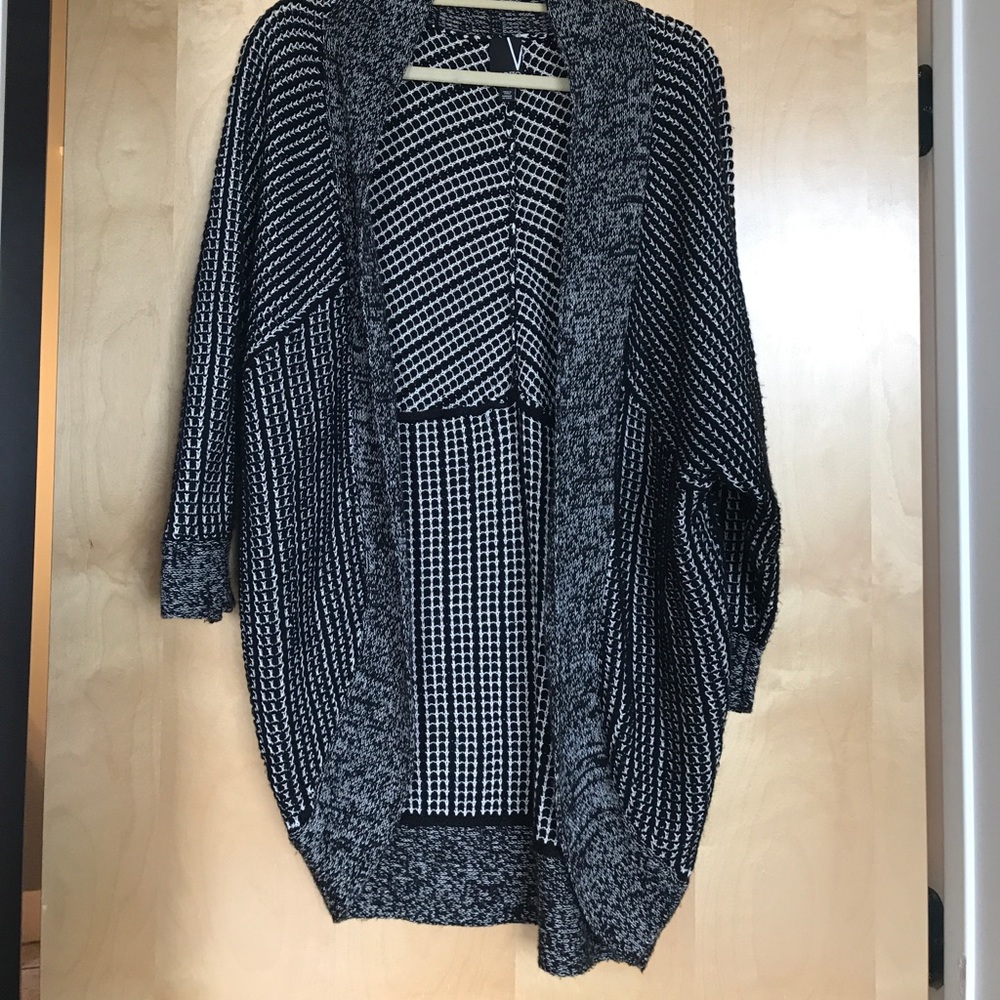 B&W oversized cardigan
