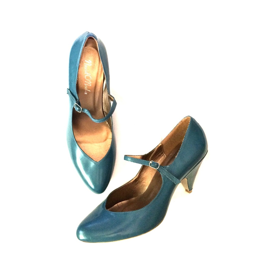 Patent leather Mary Janes!