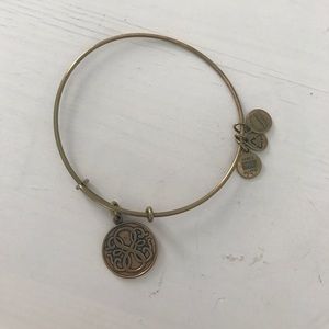 Alex & Ani