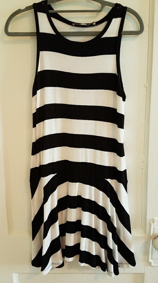 LOFT Summer Dress - Picture 2 of 6