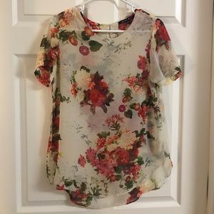 🍂FALL🍂 SWEET RAIN Floral Fall Top