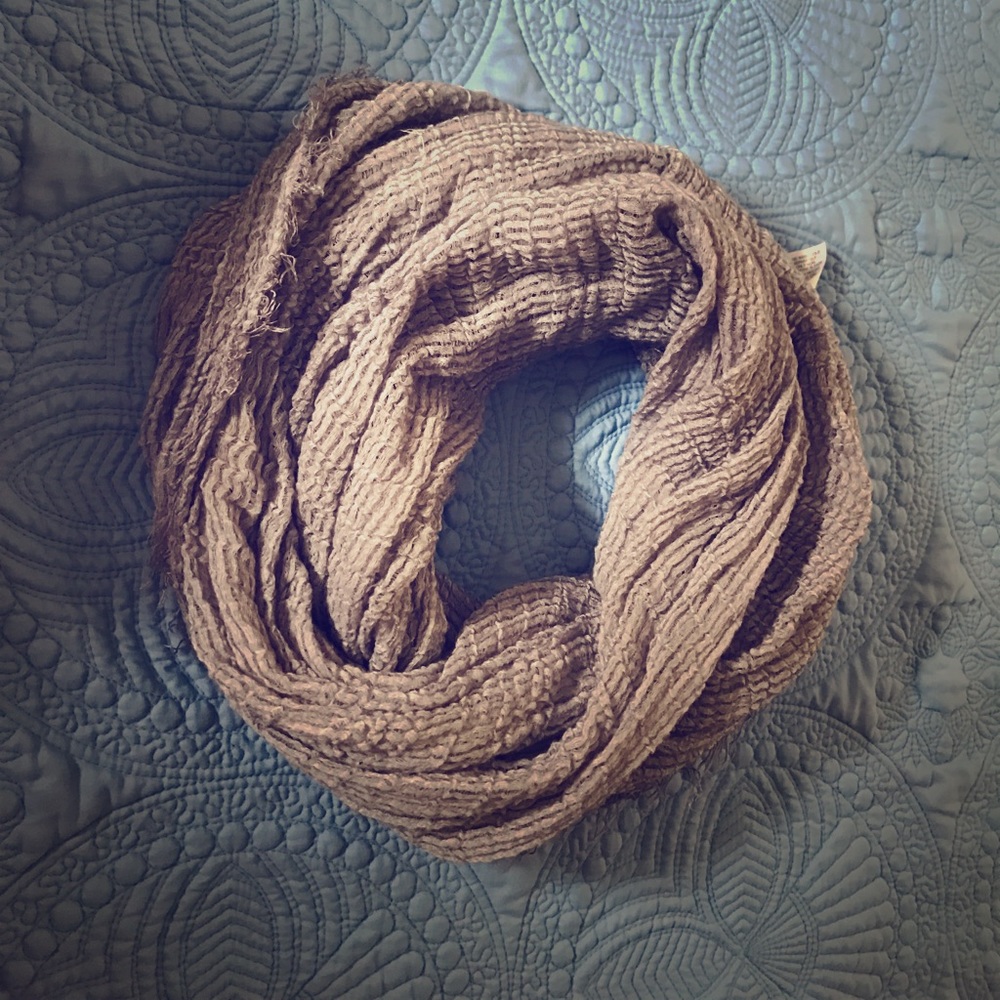 Maurice's infinity scarf !