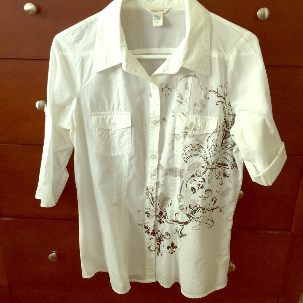 Like new! Maurice's white button down shirt