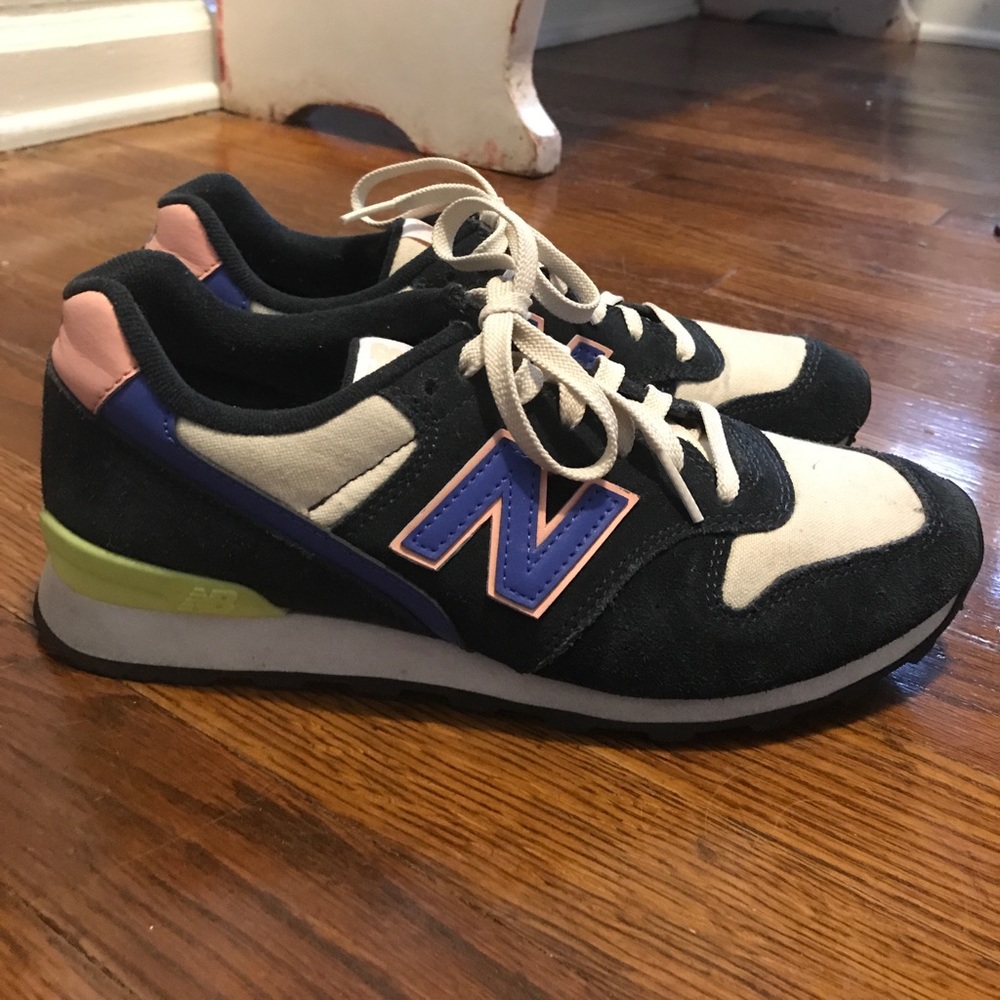 New Balance Shoes 696 size 9 J crew