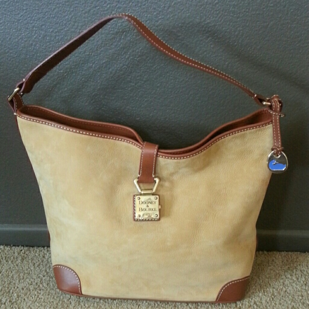 Dooney&Bourke gently  used,   almost new