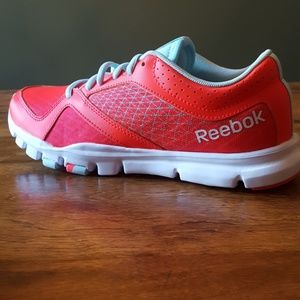 ❌1 DAY SALE❌Reebok Memory Tech Orange & Aqua