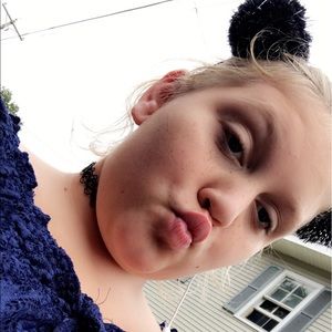 Meet your Posher, Alyssa