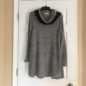 Heather Grey scoop-neck sweater tunic
