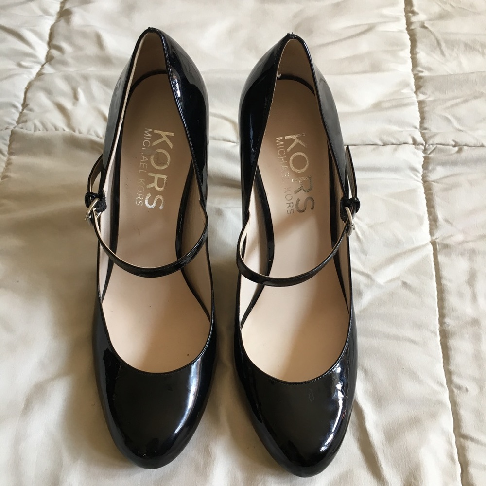 Michael Kors patent leather pumps with strap
