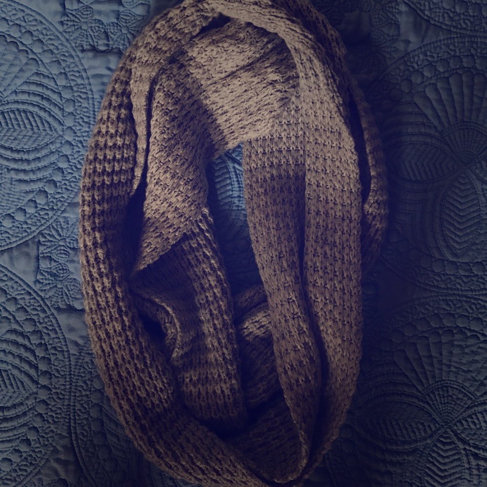 Sweater infinity scarf