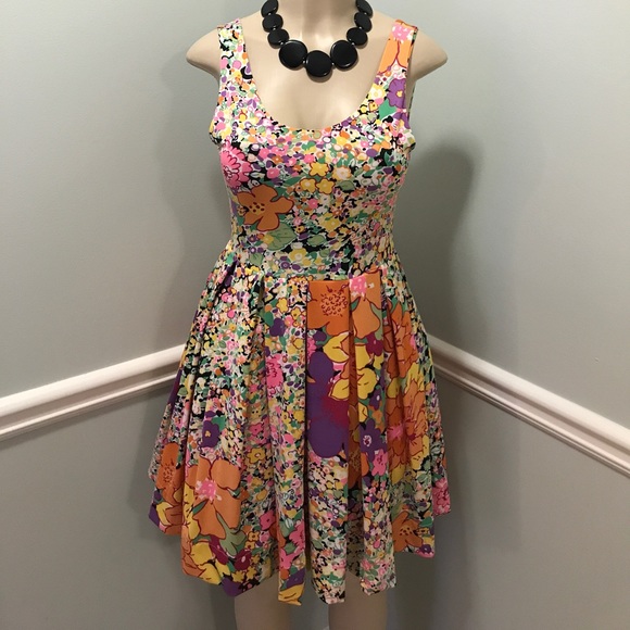 H&M Dresses & Skirts - H&M Chiclette Dress 10