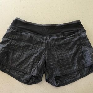 Lululemon "Speed Up Short".