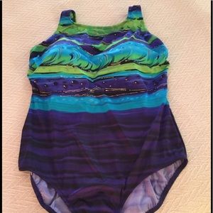 Women's plus size one-piece swimsuit
