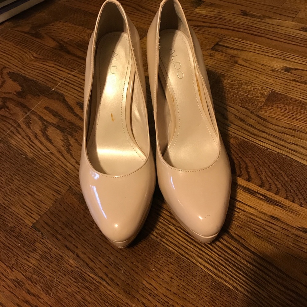 Nude Aldo Heels