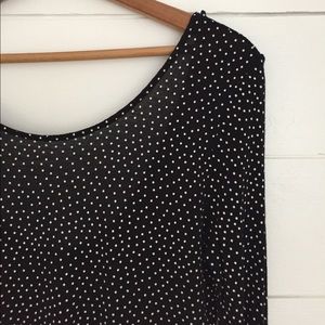 High low, low back polka dot tee