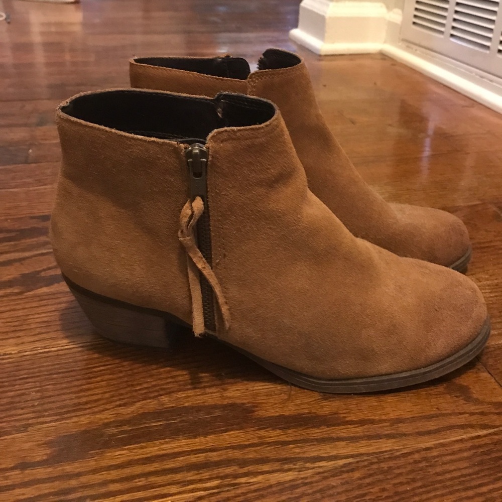 Aldo tan booties size 8.5