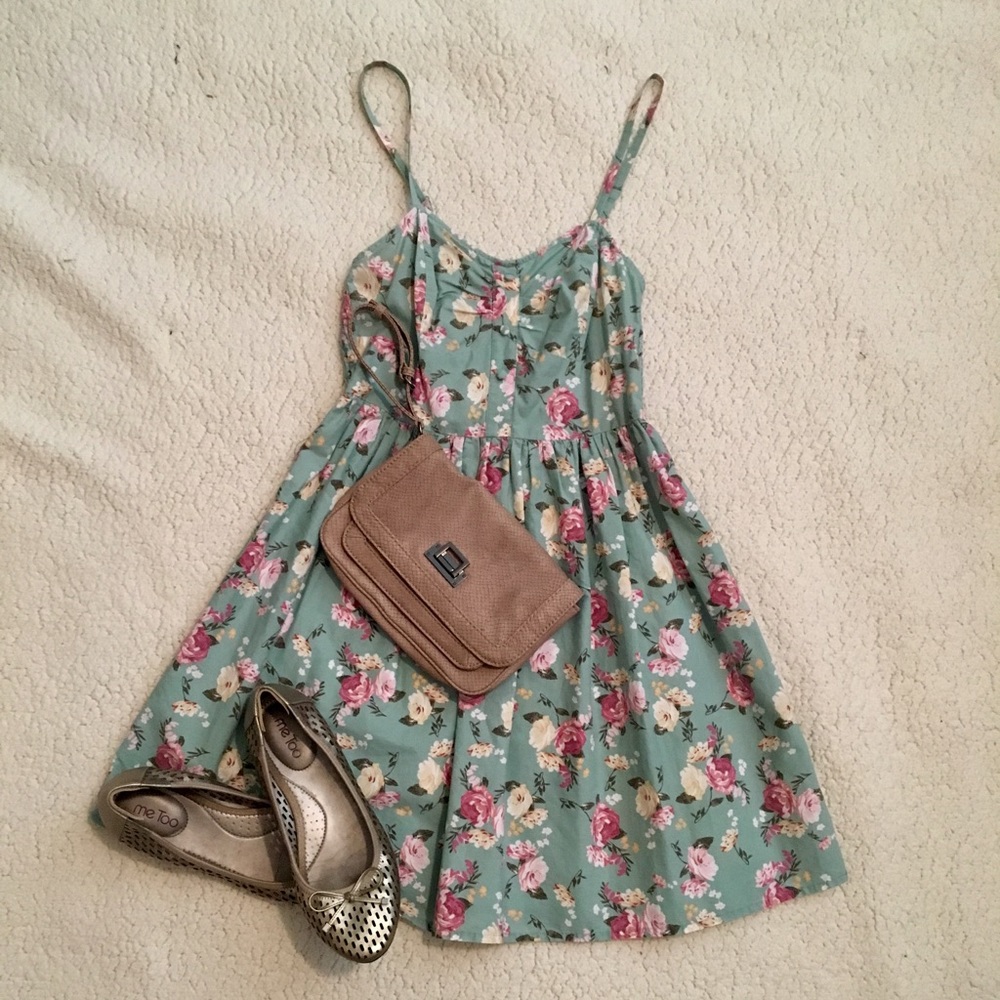 Pink clutch