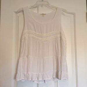 Feminine White Sleeveless Blouse