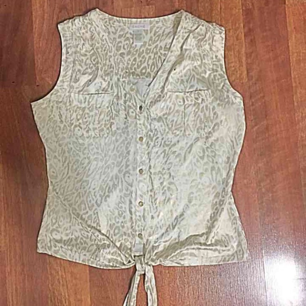 Cache cream and gold shirt. Size medium