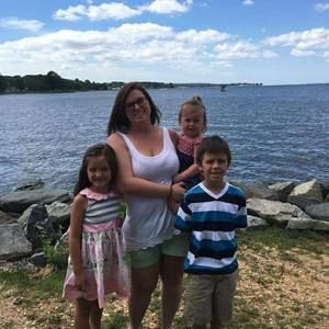 Meet your Posher, Caitlyn