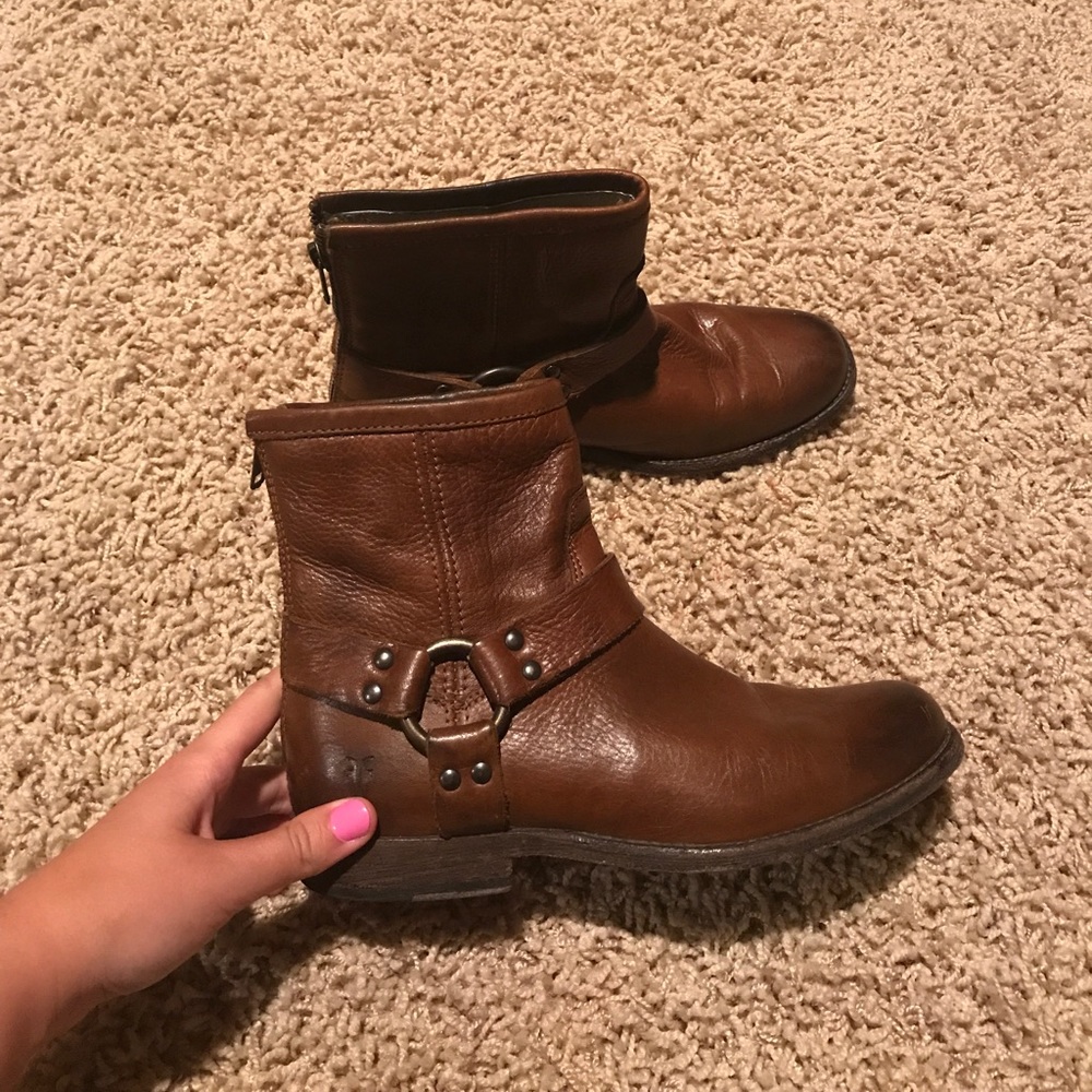 Short Frye Boots