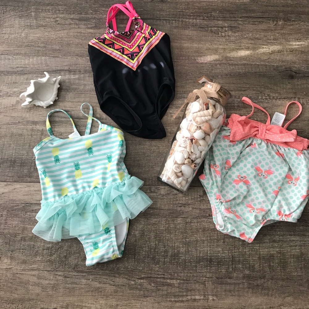 🎉HOST PICK 🎉*bundle* bathing suit baby girl👧🏽