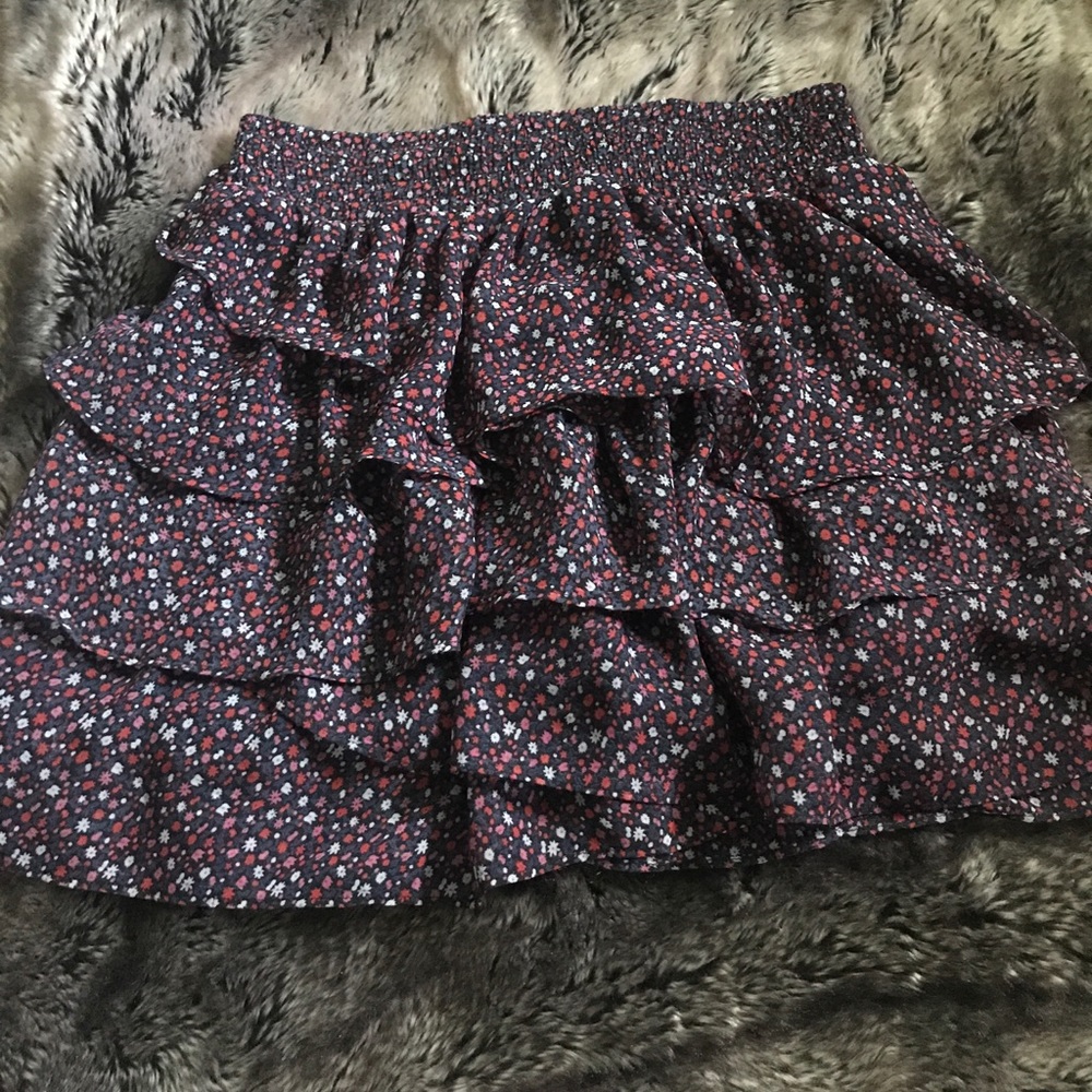 Ruffle skirt